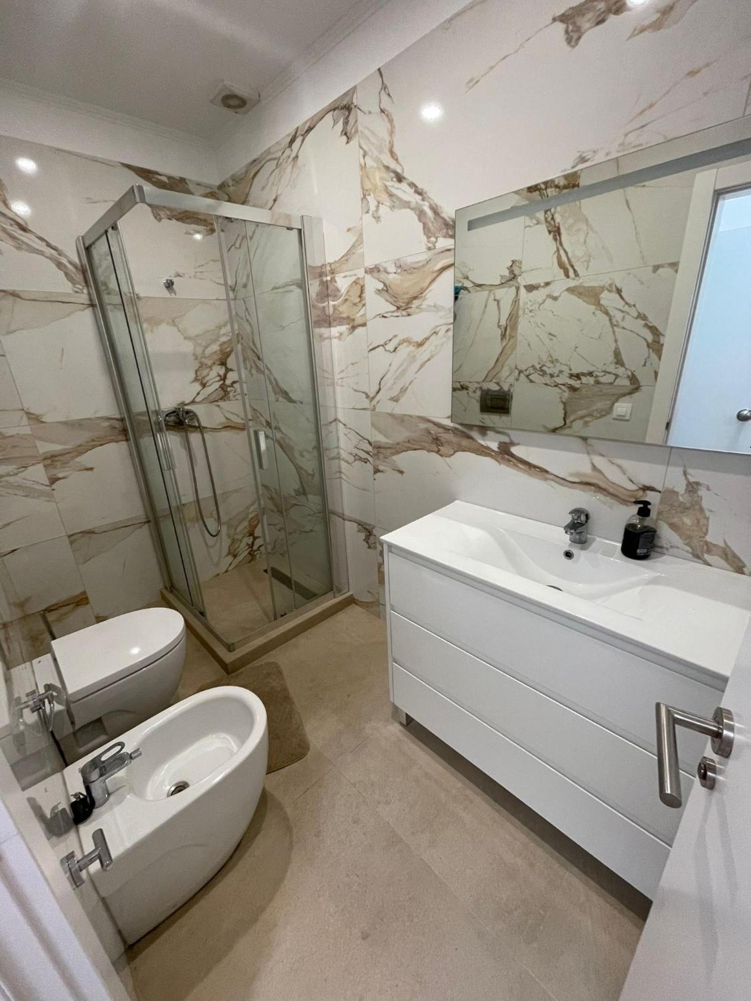Apartments Jota บาร์เซโลนา ภายนอก รูปภาพ