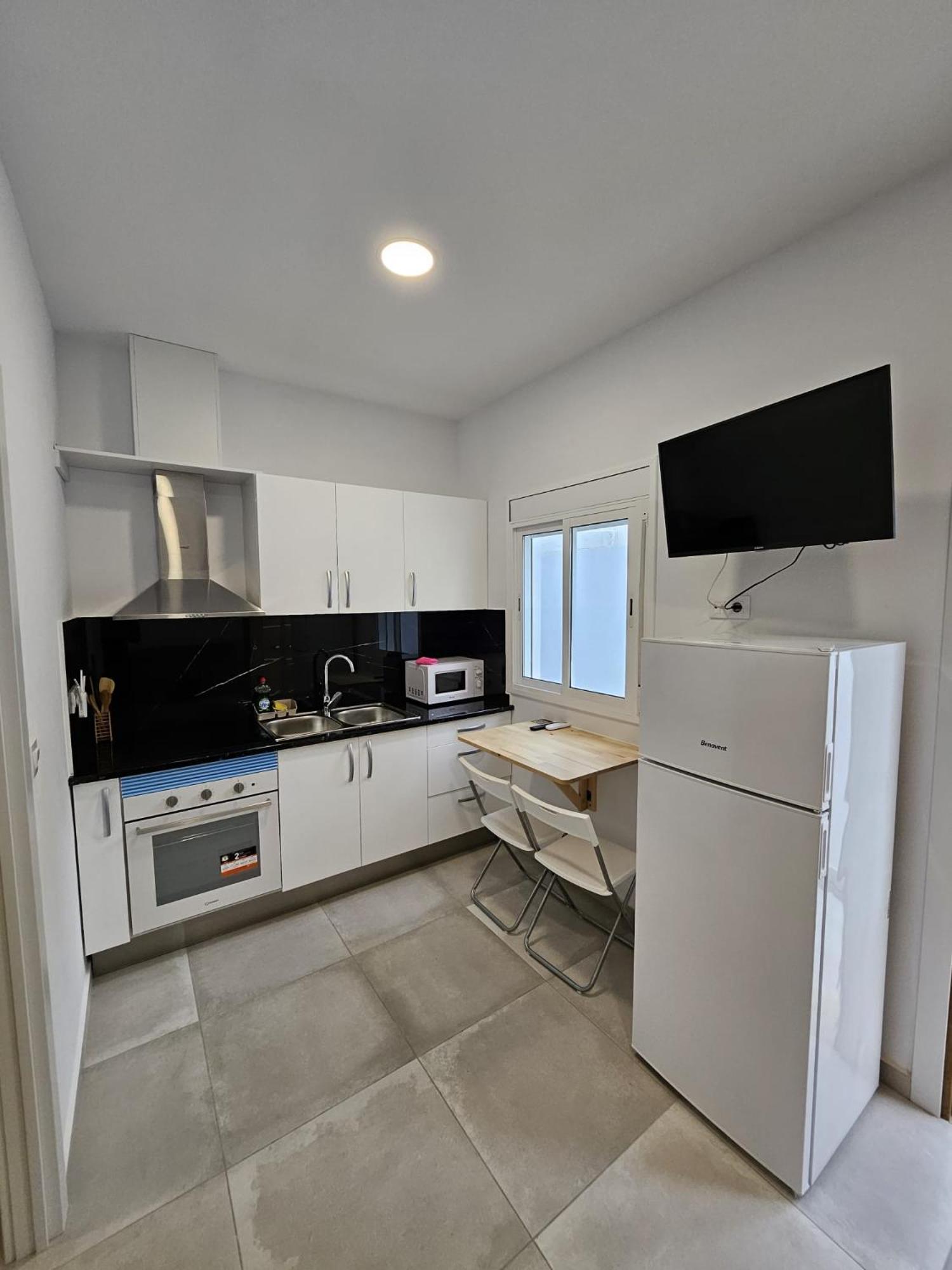 Apartments Jota บาร์เซโลนา ภายนอก รูปภาพ