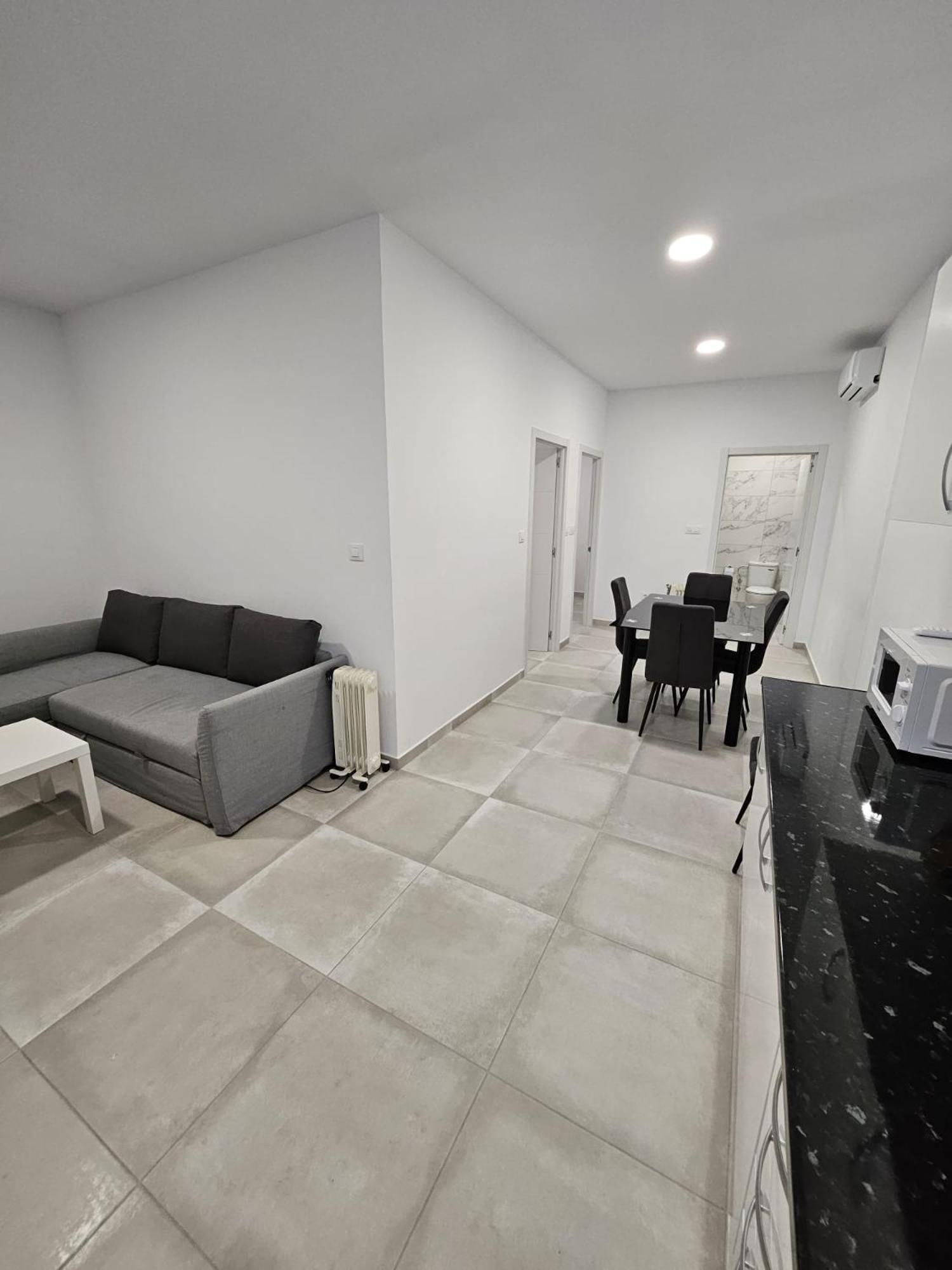 Apartments Jota บาร์เซโลนา ภายนอก รูปภาพ