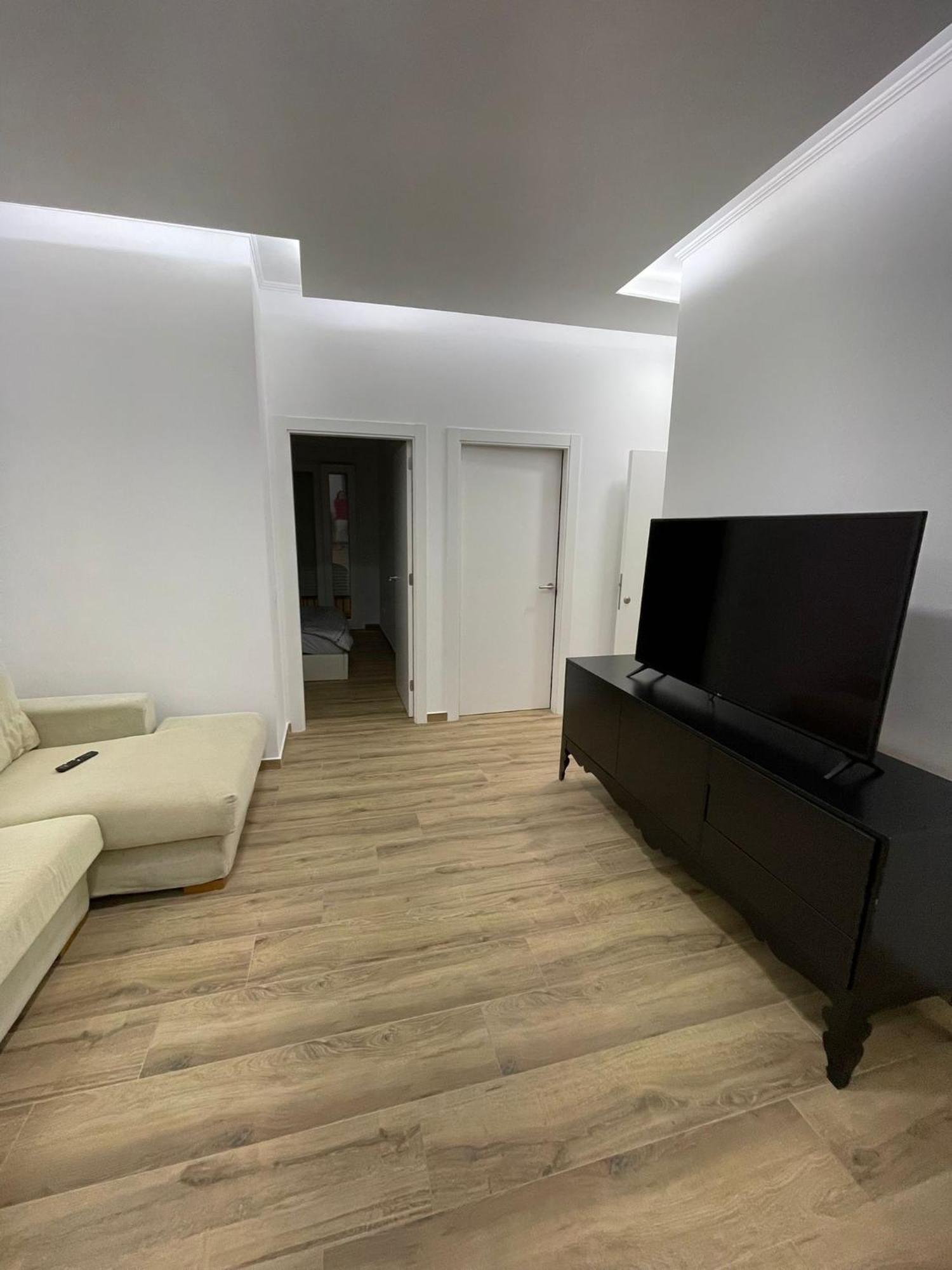 Apartments Jota บาร์เซโลนา ภายนอก รูปภาพ