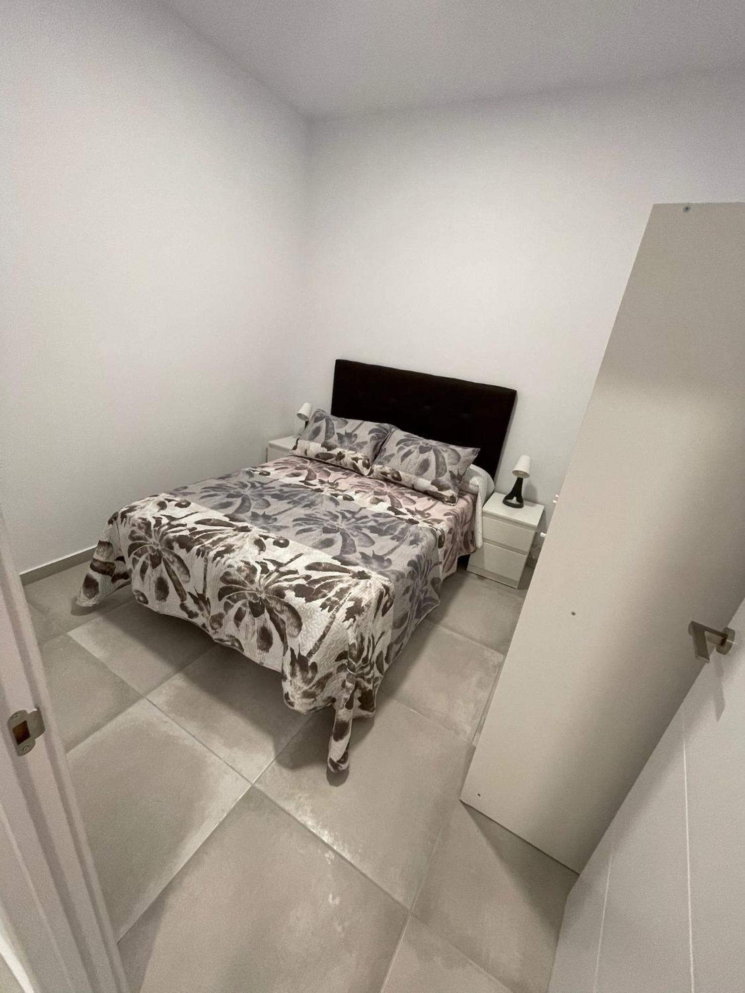 Apartments Jota บาร์เซโลนา ภายนอก รูปภาพ