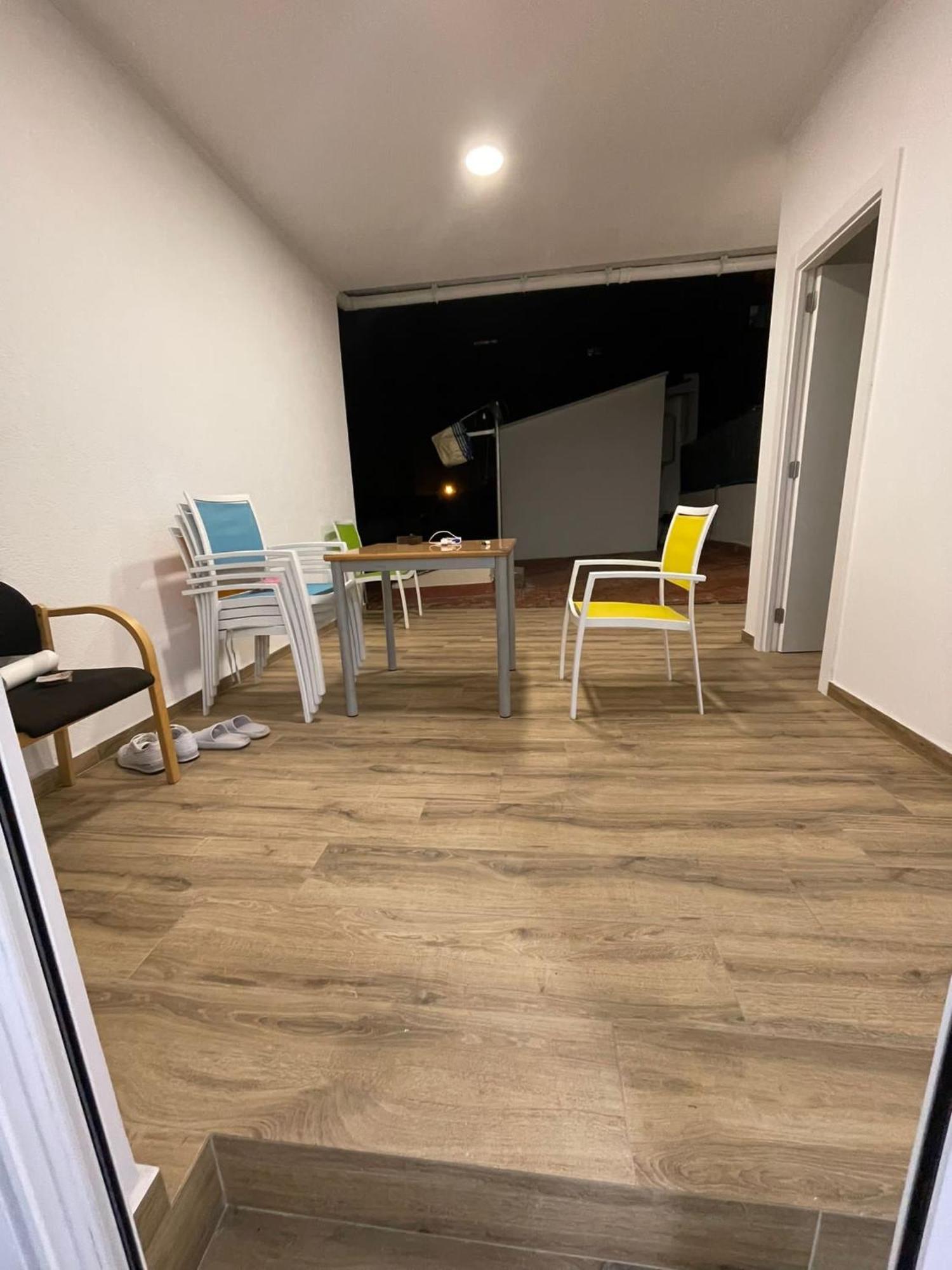 Apartments Jota บาร์เซโลนา ภายนอก รูปภาพ